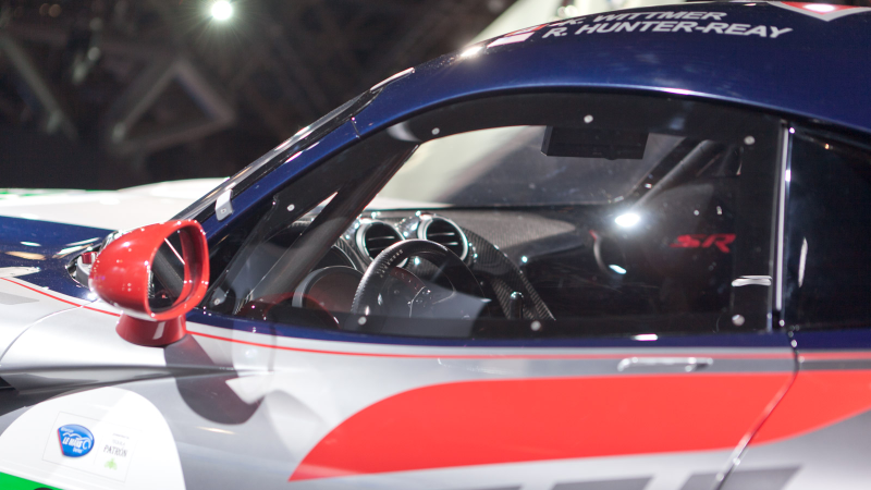 Illustration for article titled 2013 SRT Viper GTS-R: Car Porn Photos